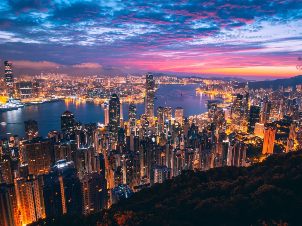 香港新資本投資及高端人才通 投資3千萬港幣或世界頂尖大學畢業